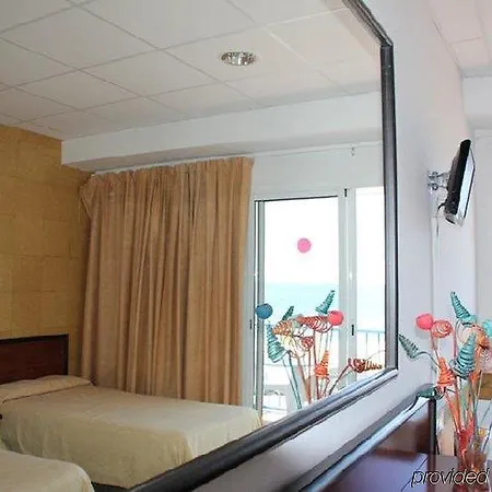 Rovira Hotel 2*